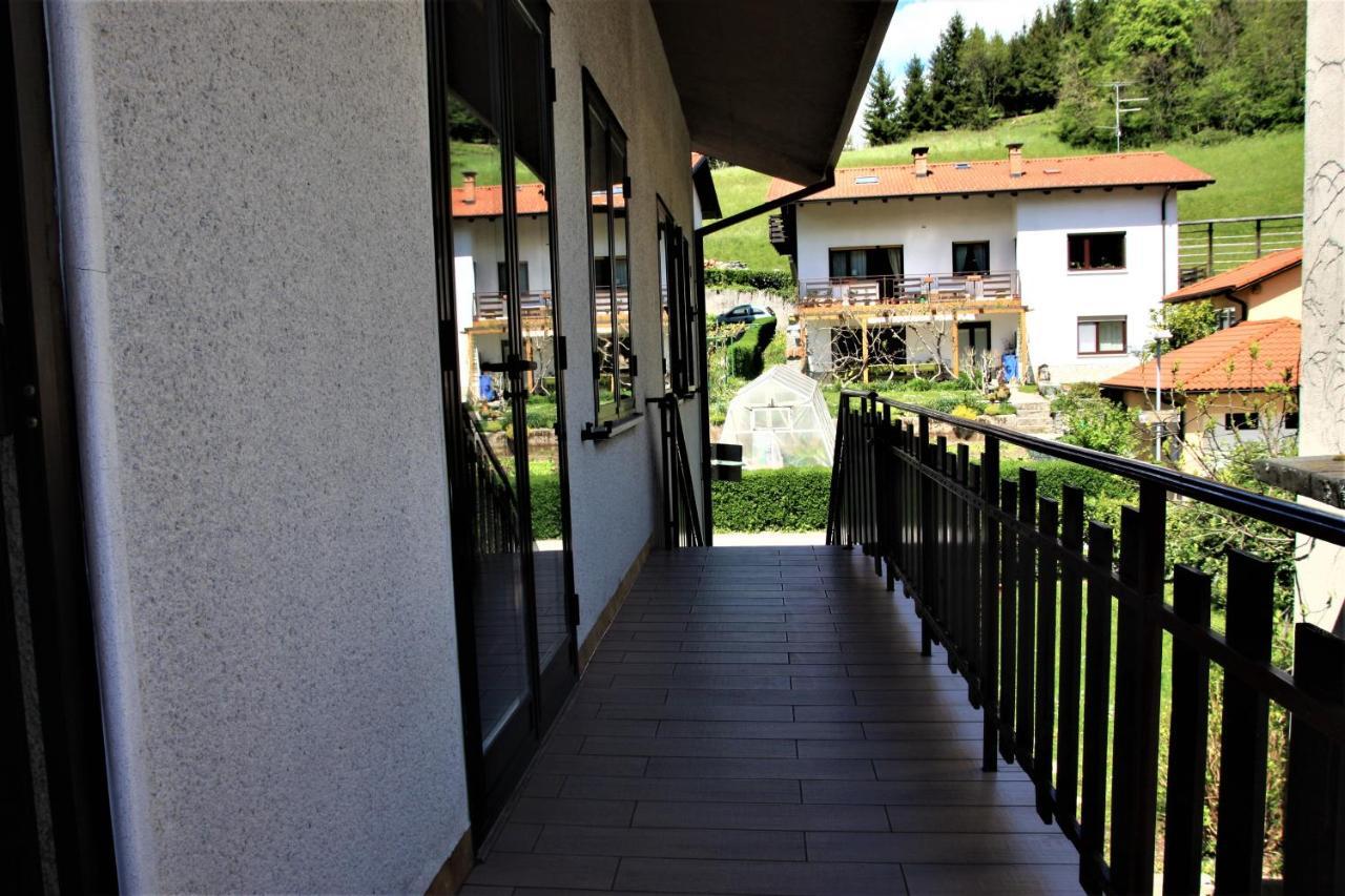 Apartma Mika Most na Soči Esterno foto