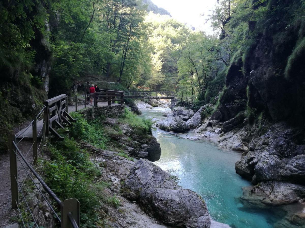 Apartma Mika Most na Soči Esterno foto